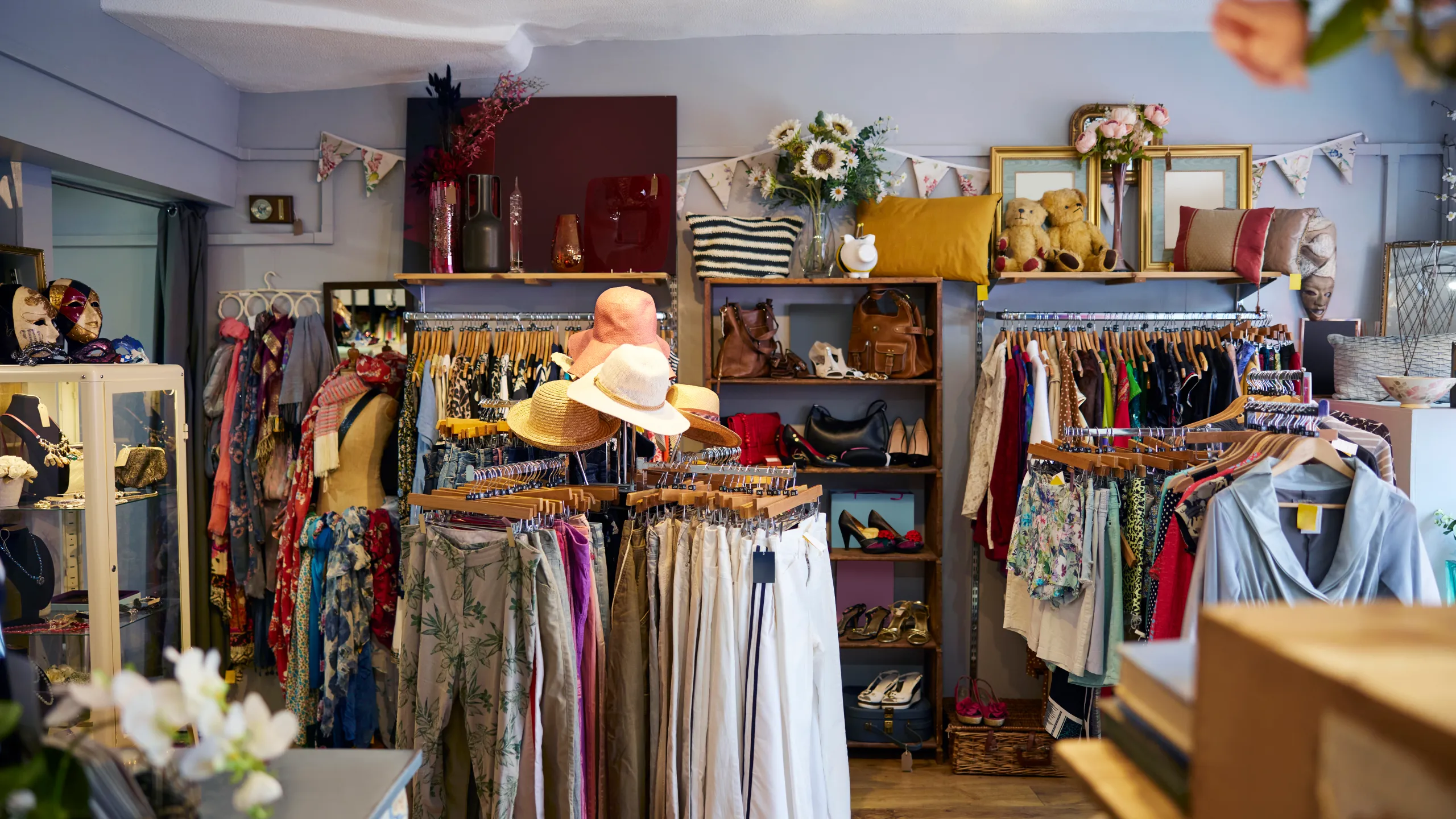 5 Seattle Thrift Shops With Incredible Scores - Can You Believe What I ...